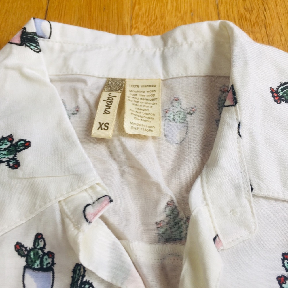 🌵 ⭐️HOST PICK🎉Cactus Top 🌵 - Picture 4 of 5